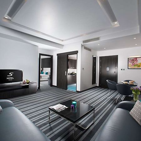 S Hotel Bahrain Sanabis الغرفة الصورة