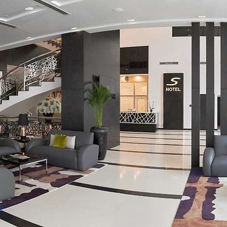 S Hotel Bahrain Sanabis المظهر الداخلي الصورة