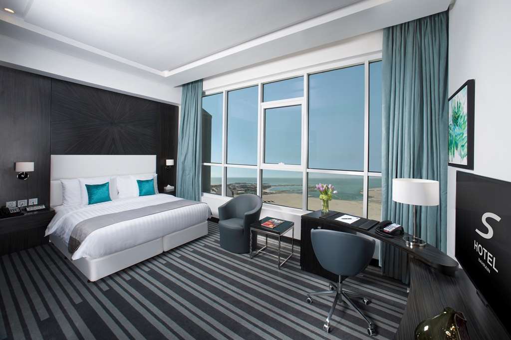 S Hotel Bahrain Sanabis الغرفة الصورة