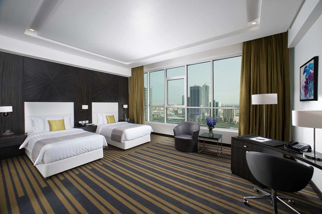 S Hotel Bahrain Sanabis الغرفة الصورة